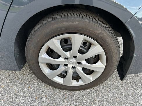 Certified 2025 Toyota Corolla LE FWD image 10