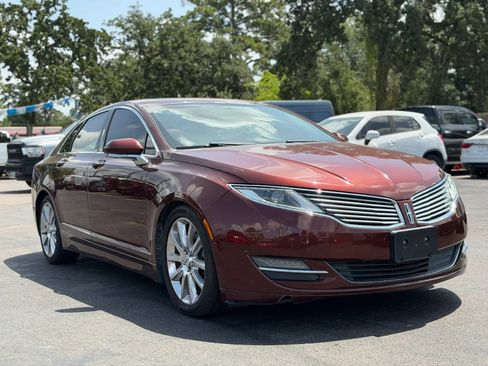 Used 2016 Lincoln MKZ w/ Equipment Group 300A Reserve FWD image 4