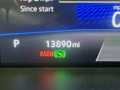 Used 2024 Volkswagen Tiguan SE R-Line image 19