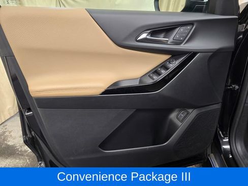 Used 2025 Chevrolet Equinox ACTIV w/ Safety and Technology Package AWD/4WD image 13