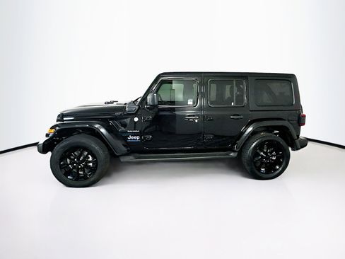 Used 2023 Jeep Wrangler Sahara image 4
