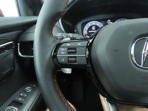 Used 2025 Acura ADX A-Spec image 13