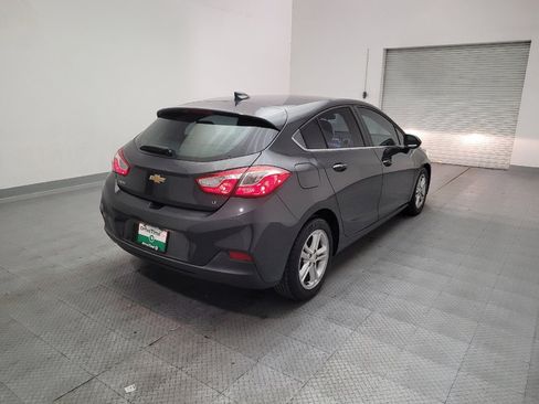 Used 2017 Chevrolet Cruze LT w/ Sun And Sound Package FWD image 9