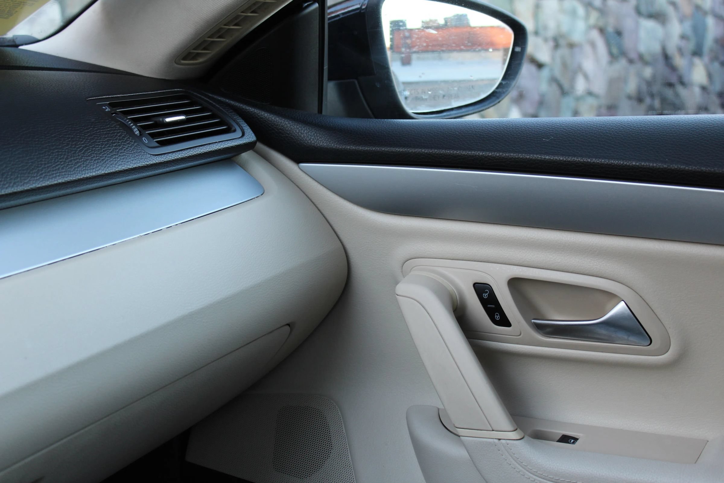 Used 2010 Volkswagen CC Sport FWD image 23