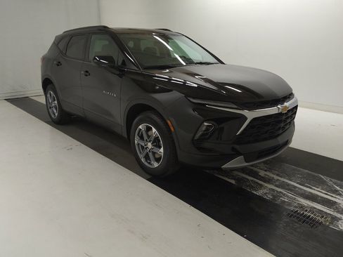 Used 2024 Chevrolet Blazer LT w/ Convenience Package FWD image 13