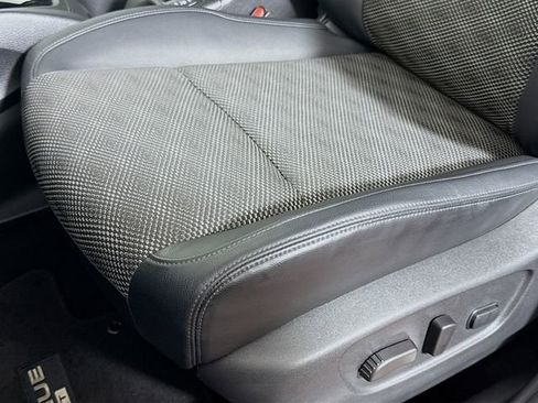 Certified 2022 Nissan Rogue Sport SV w/ Technology Package image 19