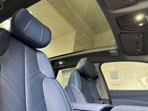 New 2026 Cadillac Optiq Sport 2 image 17