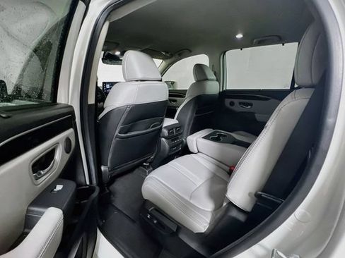 Used 2025 Honda Pilot EX-L image 20