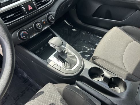 Used 2024 Kia Forte LXS w/ LXS Technology Package FWD image 26