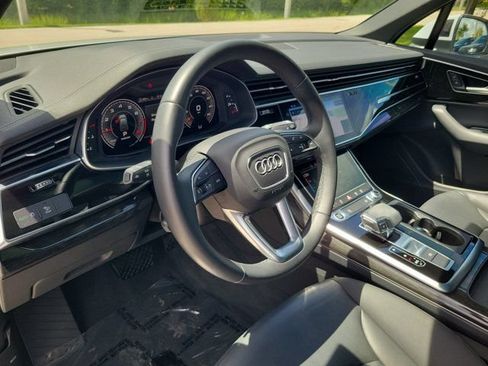 Used 2023 Audi Q7 2.0T Premium w/ Convenience Package AWD/4WD image 18