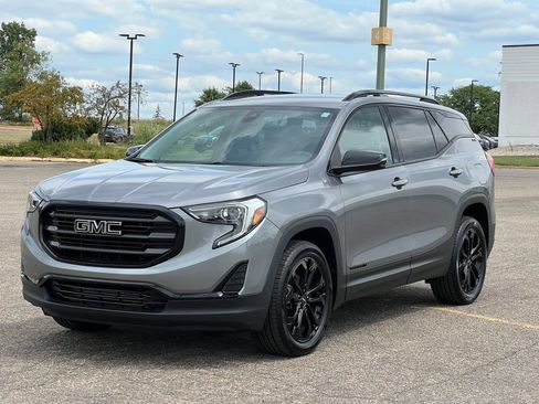 Used 2020 GMC Terrain SLE w/ Driver Convenience Package AWD/4WD image 44