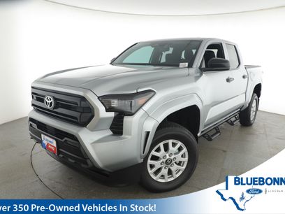 Used 2025 Toyota Tacoma SR