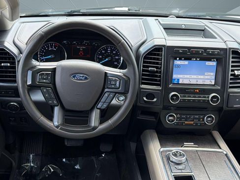 Used 2018 Ford Expedition Limited w/ Equipment Group 302A RWD image 28