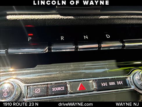 Certified 2022 Lincoln Corsair Reserve w/ Equipment Group 201A AWD/4WD image 22