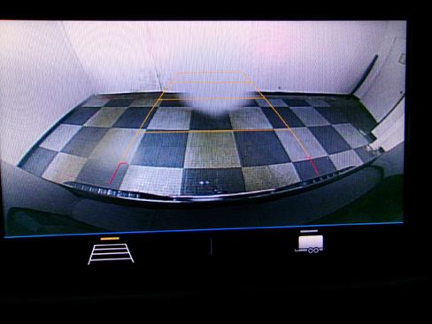 Used 2020 Chevrolet Silverado 1500 LT w/ Trailering Package image 5