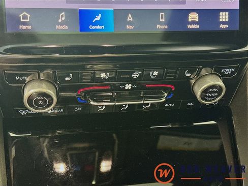 Used 2022 Jeep Grand Cherokee L Overland w/ Luxury Tech Group IV image 16