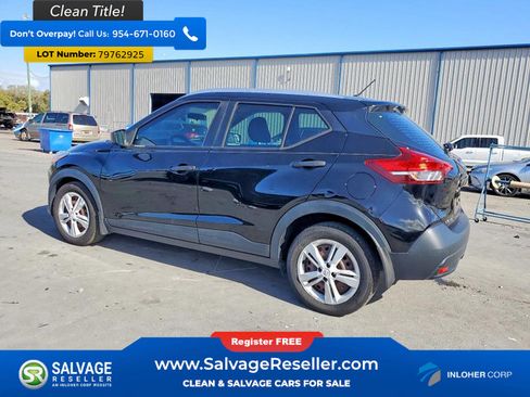 Used 2018 Nissan Kicks S image 3