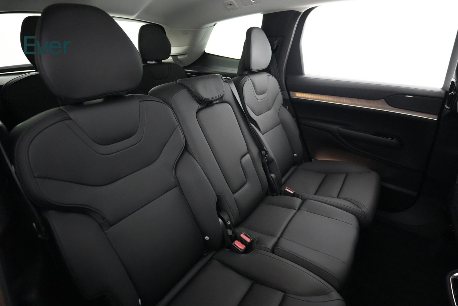 Used 2025 Volvo EX90 Plus AWD/4WD image 5