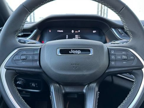New 2025 Jeep Grand Cherokee Laredo X AWD/4WD image 22