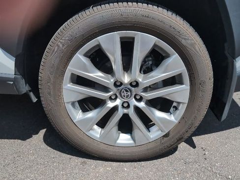 Used 2023 Toyota RAV4 Limited AWD/4WD image 11