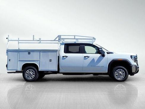 New 2026 GMC Sierra 2500 Pro w/ Convenience Package AWD/4WD image 3