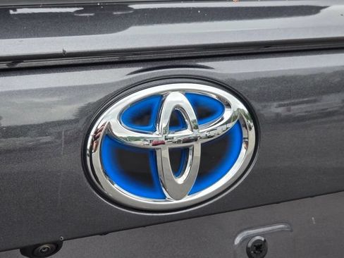 Used 2024 Toyota RAV4 XLE AWD/4WD image 22