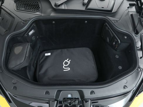 Used 2024 Lamborghini Revuelto AWD/4WD image 42