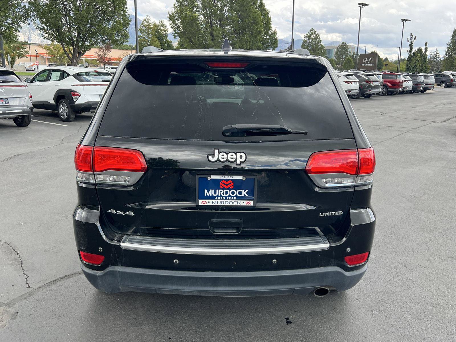 Used 2017 Jeep Grand Cherokee Limited AWD/4WD image 15