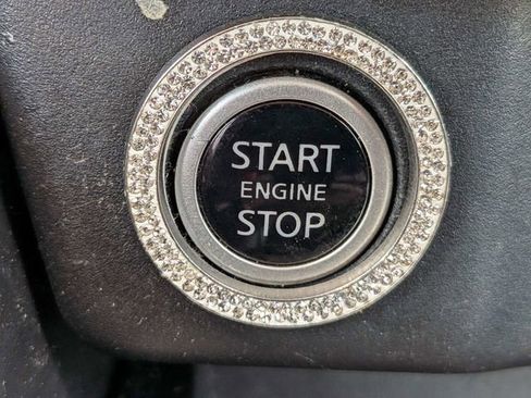 Used 2021 Nissan Rogue SV image 20