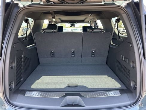 New 2026 GMC Yukon XL AT4 w/ AT4 Premium Plus Package AWD/4WD image 27