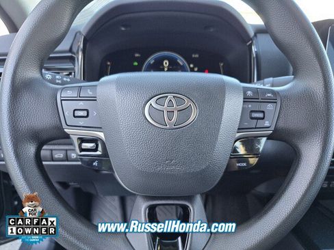 Used 2025 Toyota Camry LE w/ Convenience Package image 33