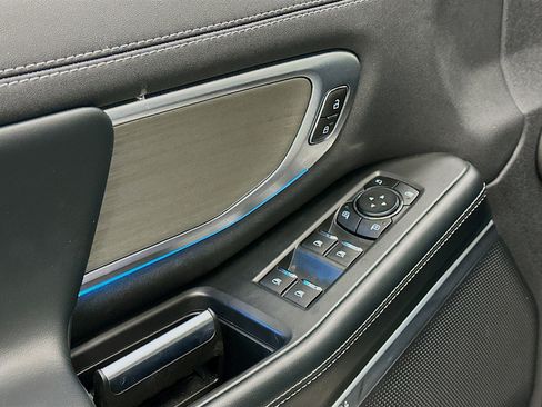 Used 2025 Ford Expedition Max Platinum image 15