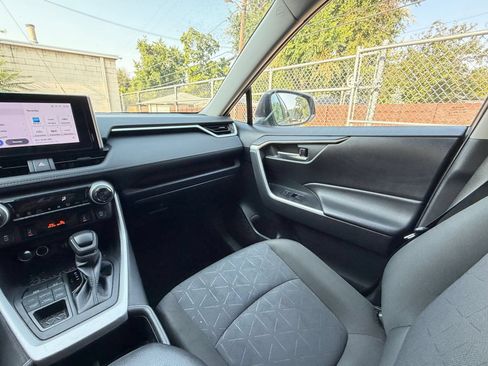 Used 2024 Toyota RAV4 XLE w/ Weather Package AWD/4WD image 34