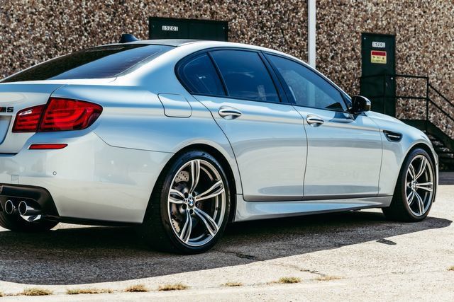 Used 2013 BMW M5 RWD image 54