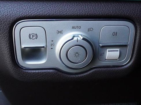 Used 2020 Mercedes-Benz GLE 350 4MATIC image 21