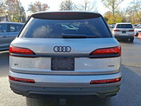 Certified 2025 Audi Q7 2.0T Premium w/ Convenience Plus Package image 23