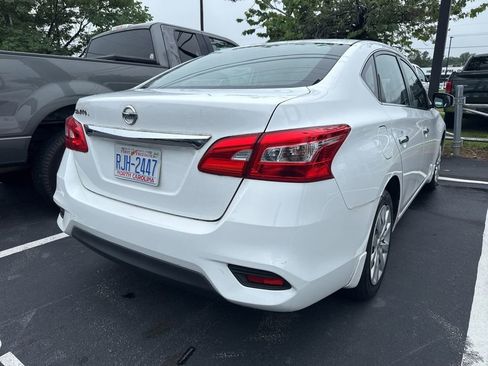 Used 2017 Nissan Sentra S FWD image 2