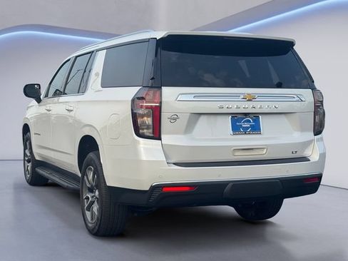 Used 2021 Chevrolet Suburban LT w/ Rear Media and Nav Package RWD image 6