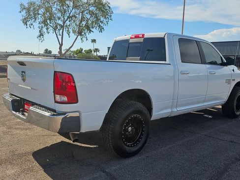 Used 2019 RAM 1500 Classic SLT RWD image 11