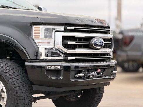 Used 2022 Ford F250 Platinum w/ Tremor Off-Road Package image 8