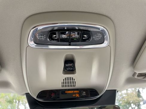 Used 2022 Volvo XC90 T6 Momentum w/ Advanced Package image 20