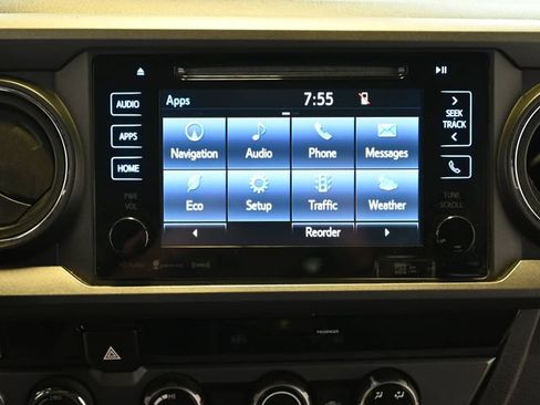 Used 2017 Toyota Tacoma TRD Sport w/ Tow Package (A/T) AWD/4WD image 5