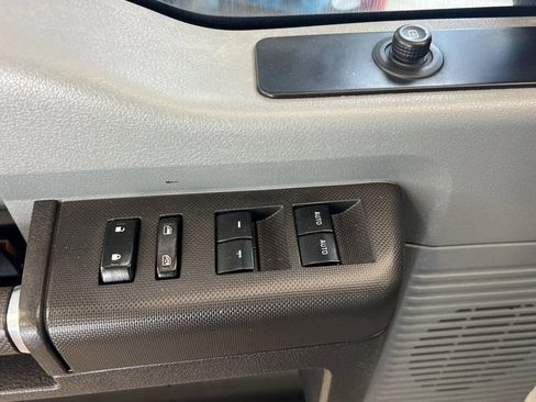 Used 2016 Ford F450 XL w/ Power Equipment Group AWD/4WD image 8