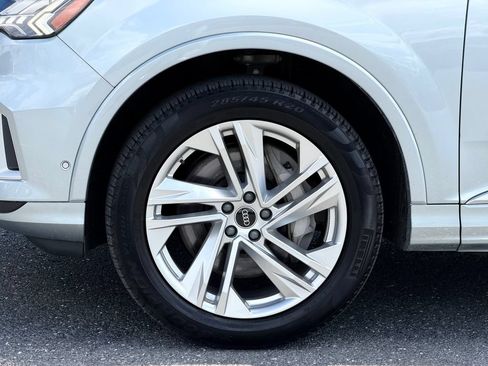 Certified 2023 Audi Q7 2.0T Premium AWD/4WD image 7