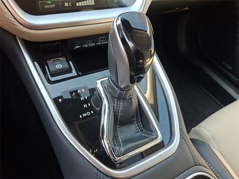 Used 2024 Subaru Outback Limited image 15