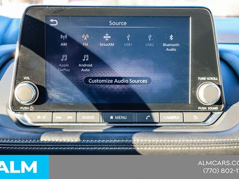 Used 2024 Nissan Rogue SV image 29