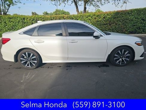 Certified 2022 Honda Civic EX image 1