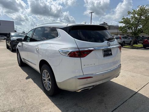 Used 2024 Buick Enclave Premium FWD image 5