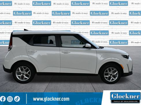Used 2025 Kia Soul LX w/ LX Technology Package FWD image 4