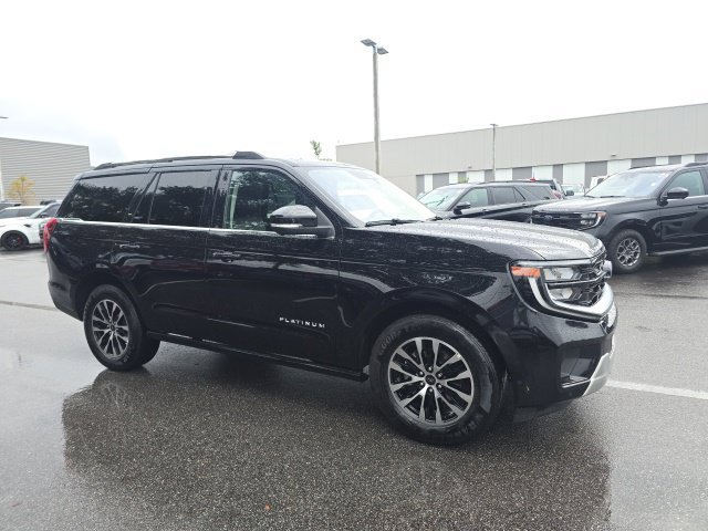 Certified 2025 Ford Expedition Platinum AWD/4WD image 1